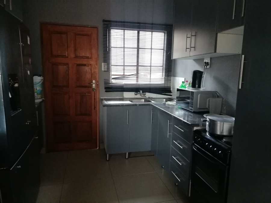 3 Bedroom Property for Sale in Tlhabane West North West